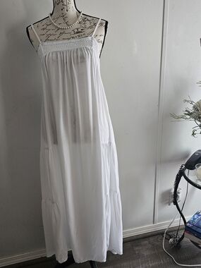 DKNY White 100% Rayon Tiered Maxi Dress Elastic Bodice Pockets Bohemian Boho